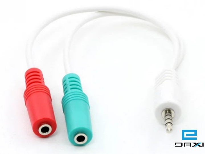 Audio Connector, CCA-417W 3.5 mm 4-pin plug to 3.5 mm stereo + microphone sockets adapter cable, white Gembird